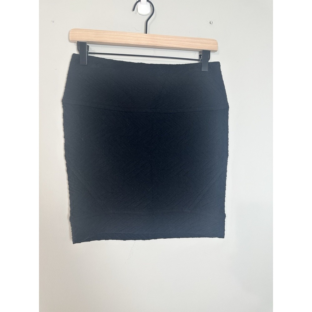 IRO Paris "Megan" Textured Quilted Mini Skirt - Black Silver Zip - FR 36 / US 4